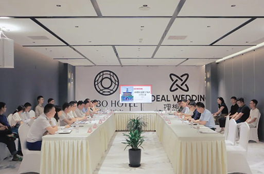高度聚焦海曙區首個重點城市更新項目—寧波大酒店與東方商廈，徐強書記開展重要座談和實地走訪